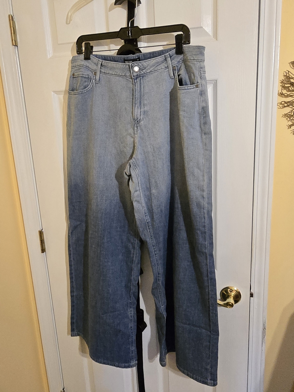 Simply Vera Vera Wang Wide-Leg Jeans in Blue Ombre Denim